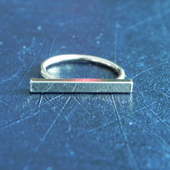 Bar Ring Size 7 (US) - Picture 4 of 5
